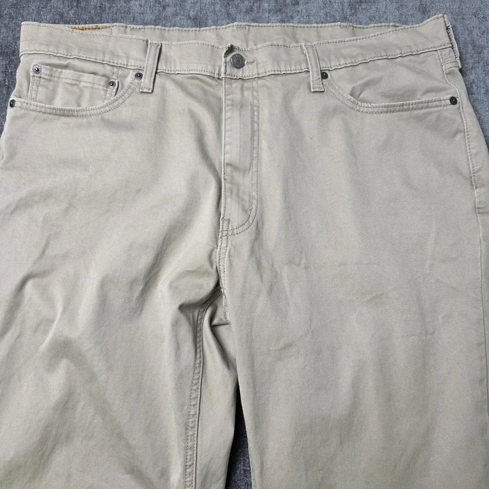 Levis 541 Pants Mens 40x30 Khaki Beige Athletic Taper Stretch Khakis Preppy